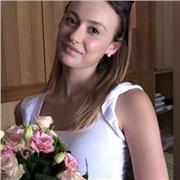 Diploma Liceo delle Scienze Umane opz economico sociale, laureanda Scienze Politiche. Insegnamento italiano, diritto, storia, francese